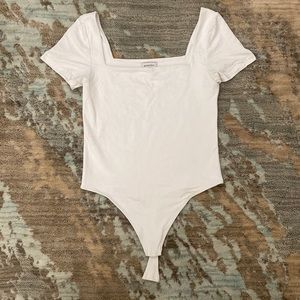 Aritzia Babaton Contour Squareneck Longsleeve Bodysuit in White